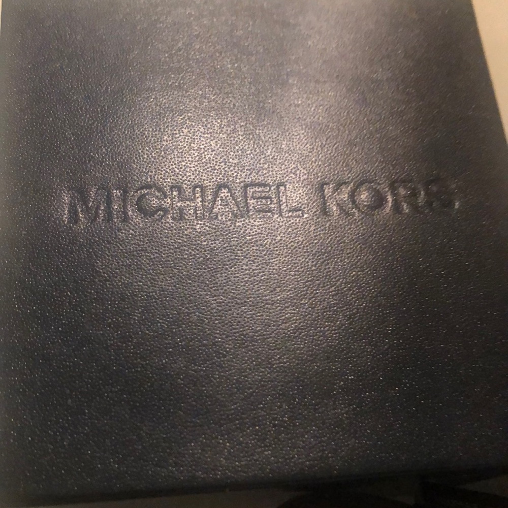 Michael Kors watch - Picture 4 of 4